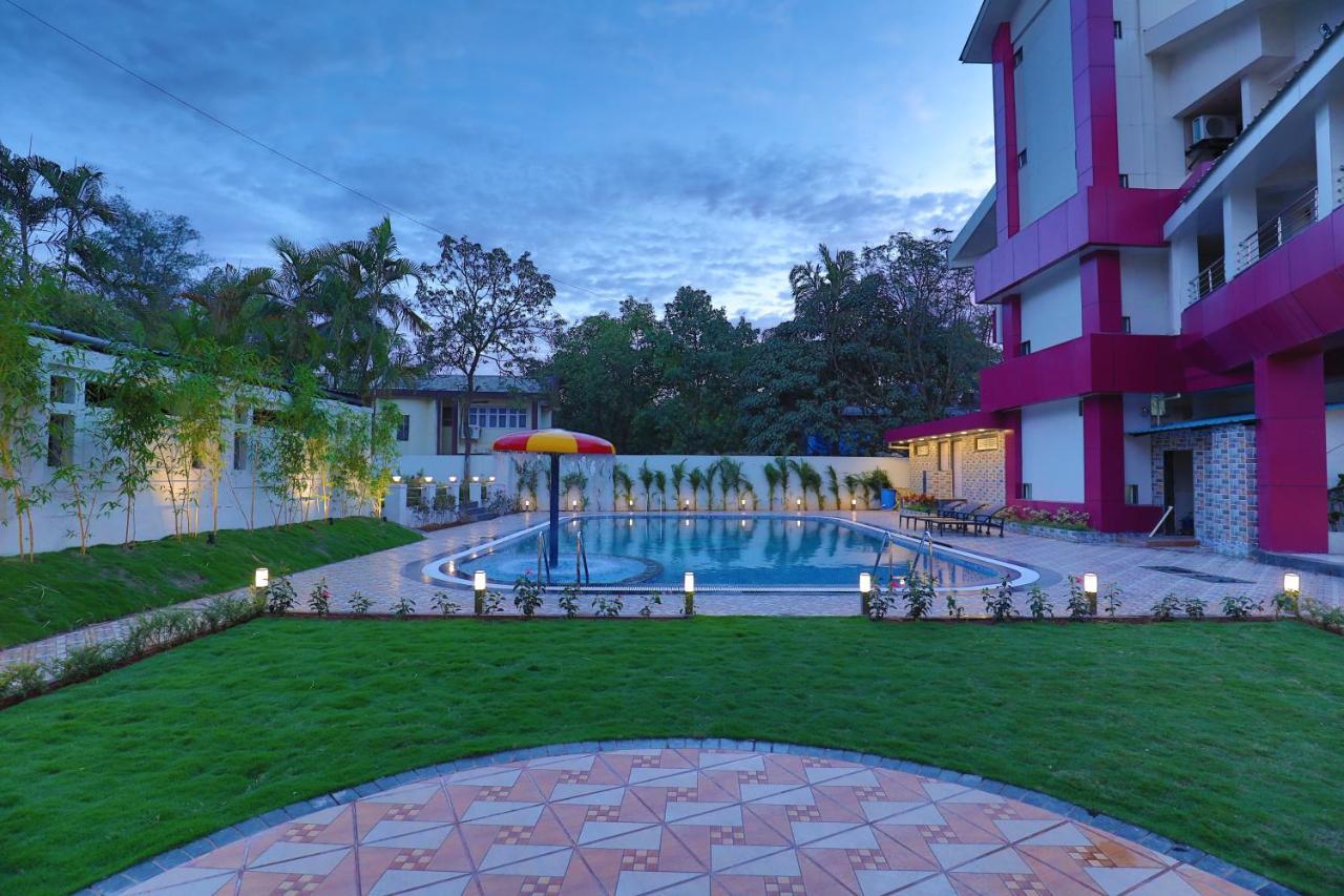 Imperial Grande Resort Lonavala Exterior foto